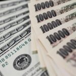 Yen Rallies, Aussie Jumps as Politics and Central Banks Lift FX Volatility